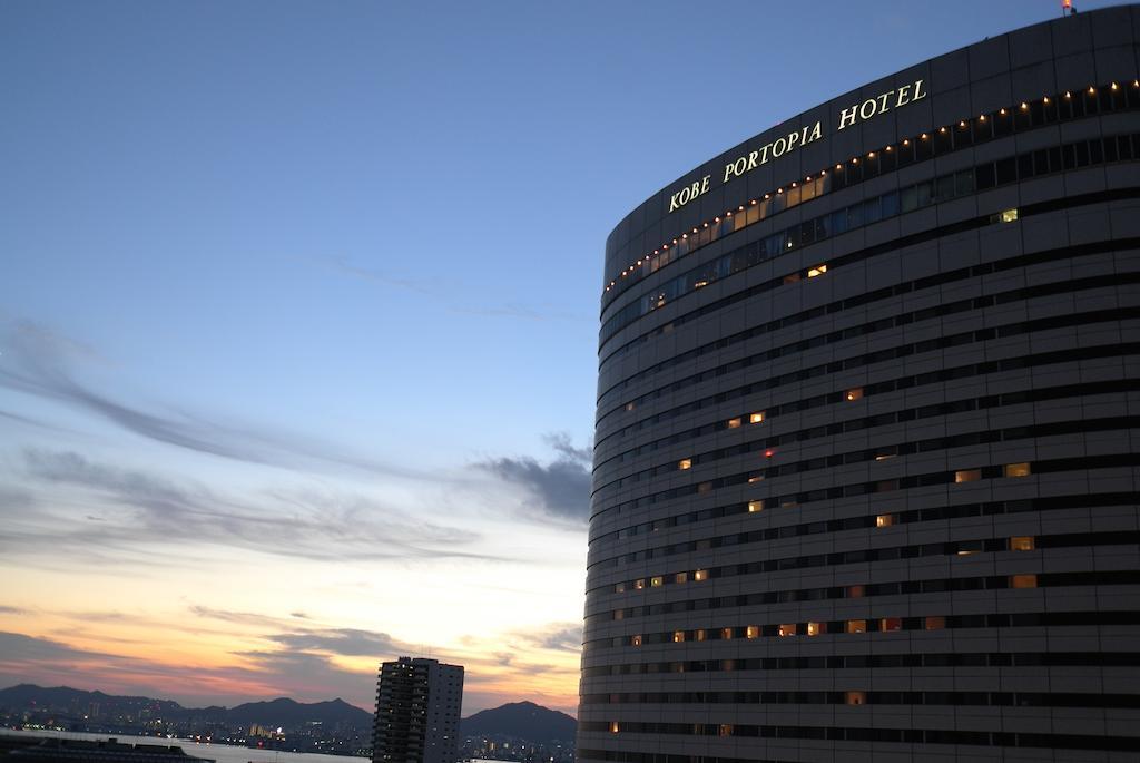 Kobe Portopia Hotel מראה חיצוני תמונה